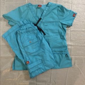 Dickies scrub set med top small bottom